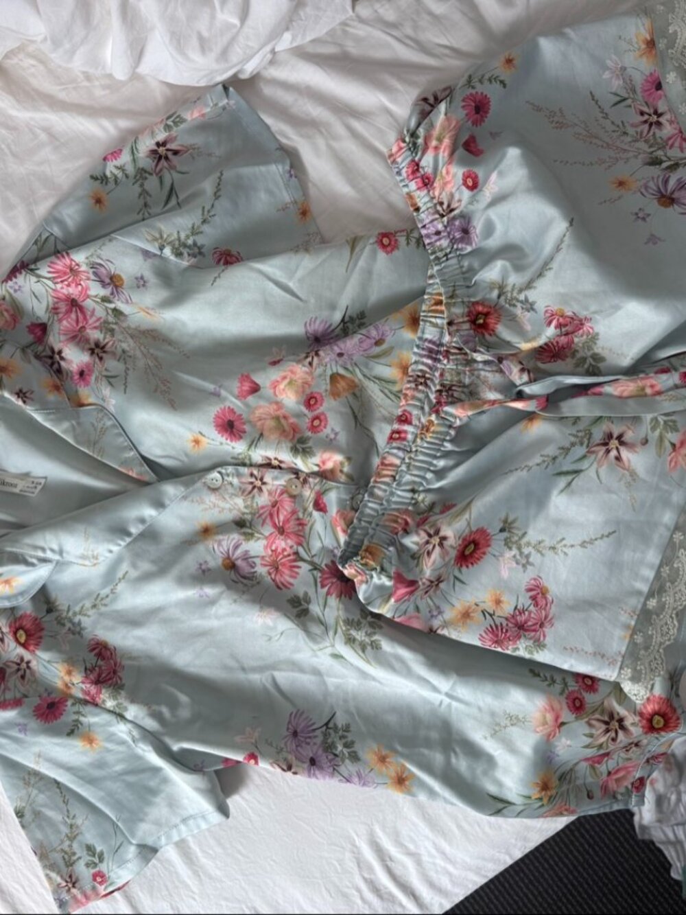 Flora Nikrooz Floral Satin Pajama Set — Size M
